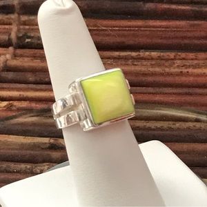 Silpada Sterling Silver Illuminated Square Green Mother of Pearl Size 7